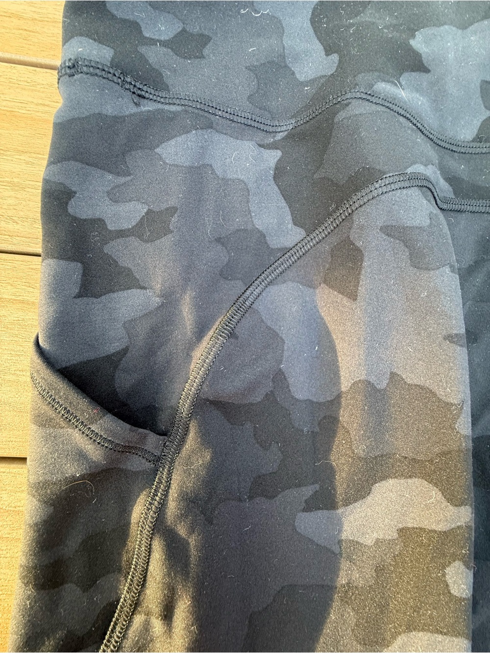 lululemon Align High-Rise shorts Heritage 365 Camo Deep Coal, side pockets sz 12 - Picture 12 of 12